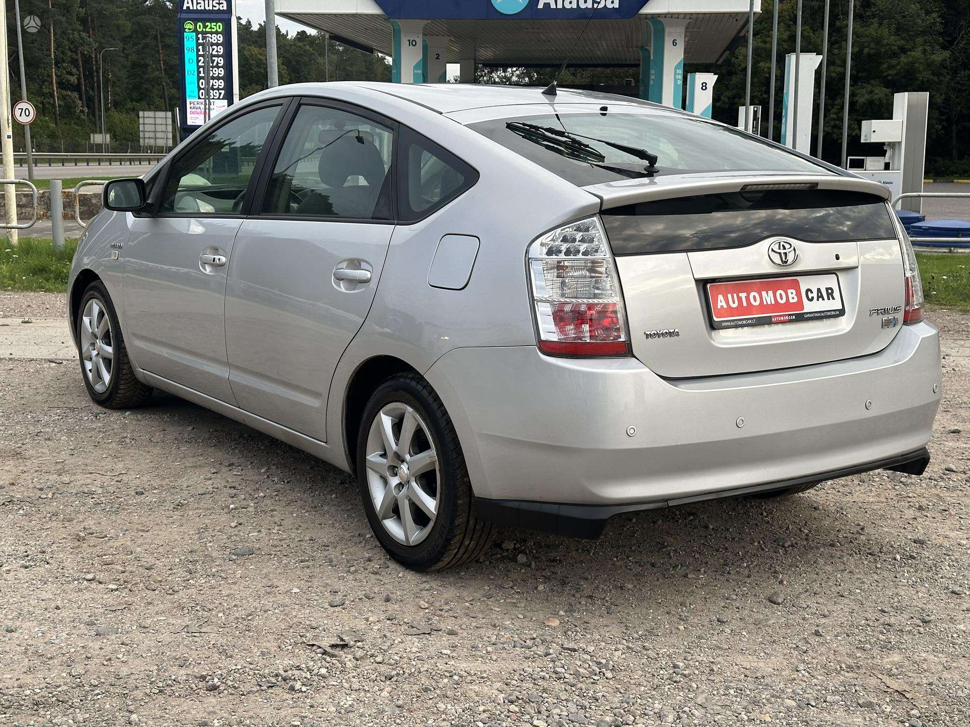 Toyota Prius nuotrauka 7
