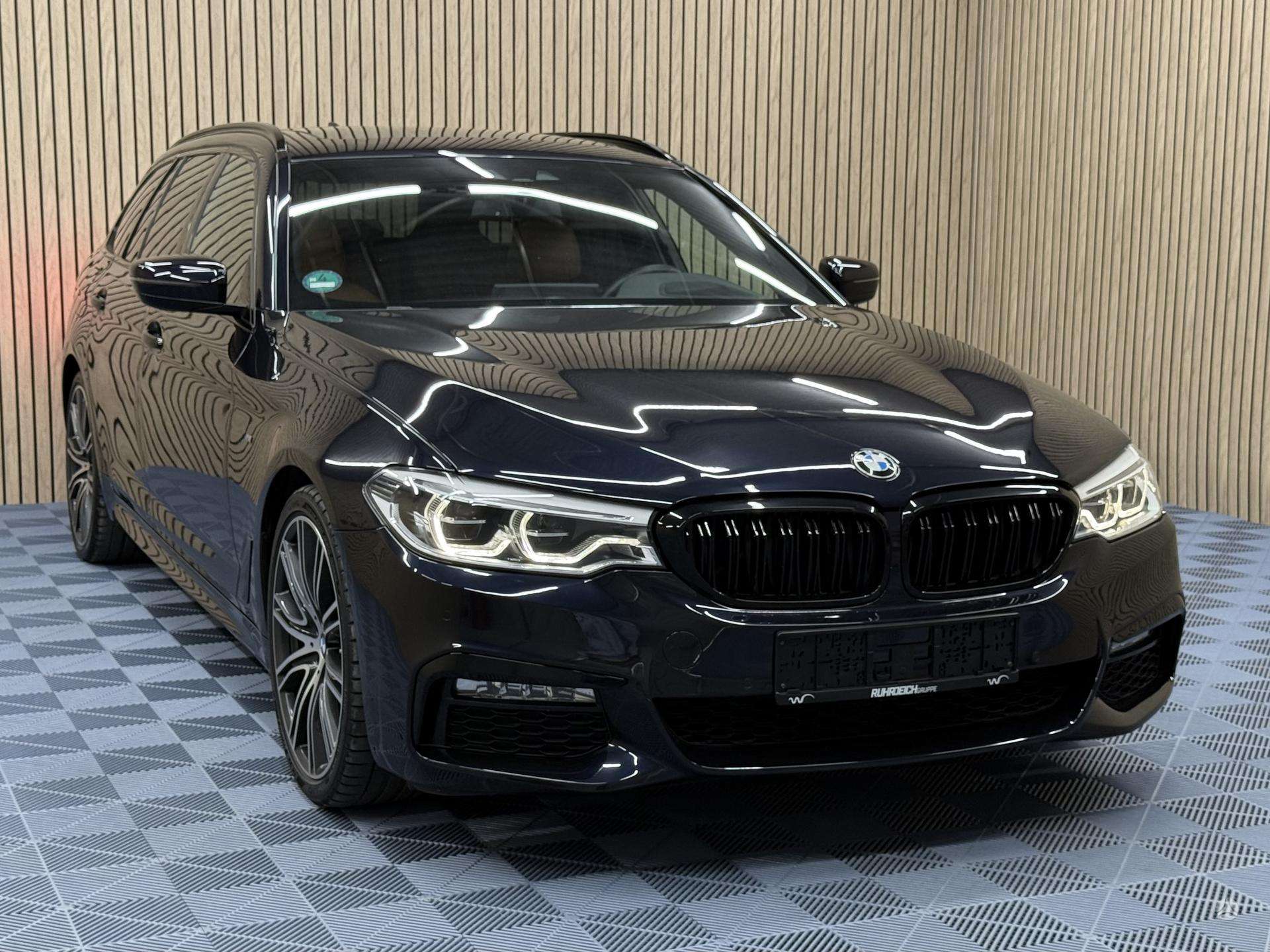 BMW 525