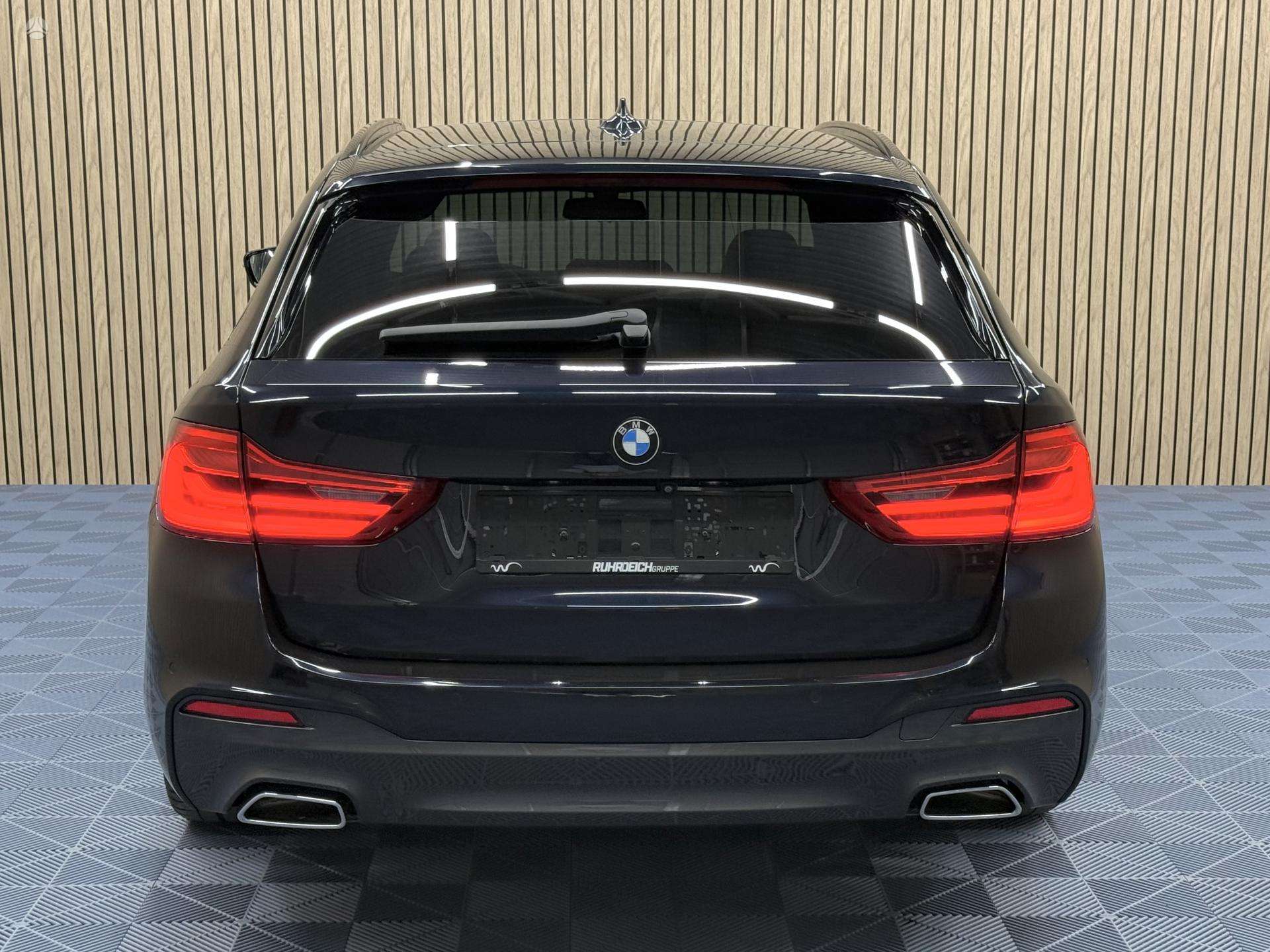 BMW 525