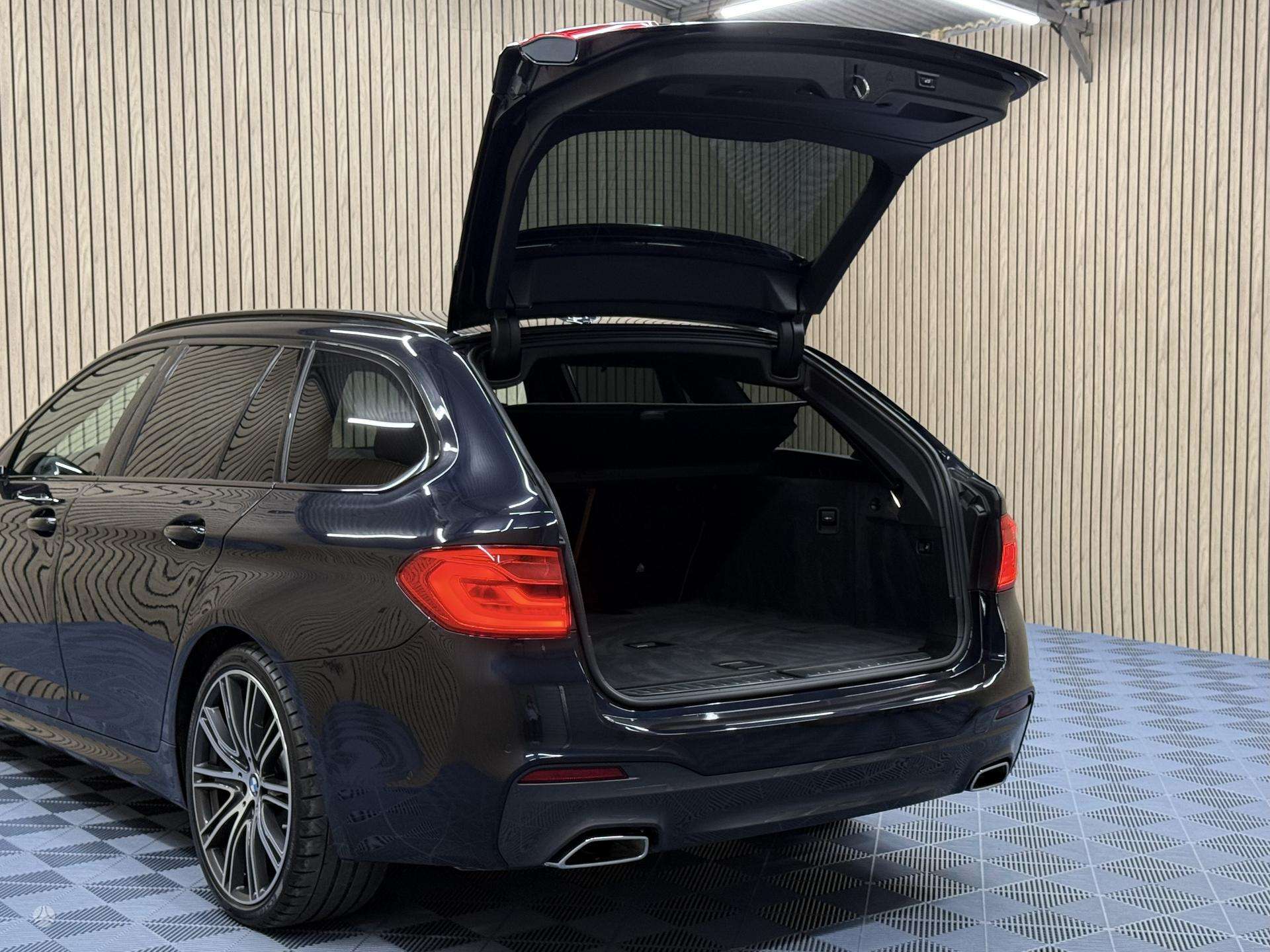 BMW 525