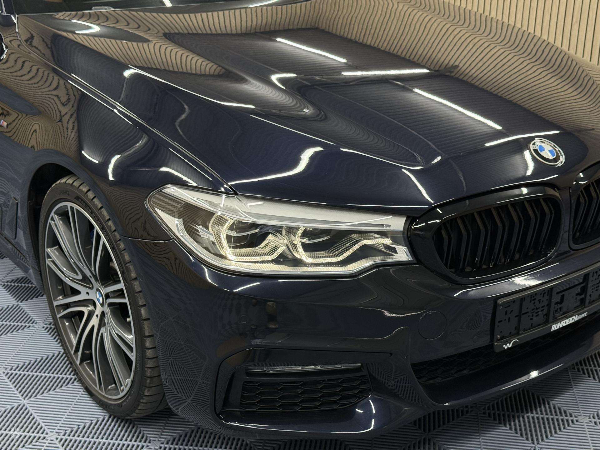 BMW 525