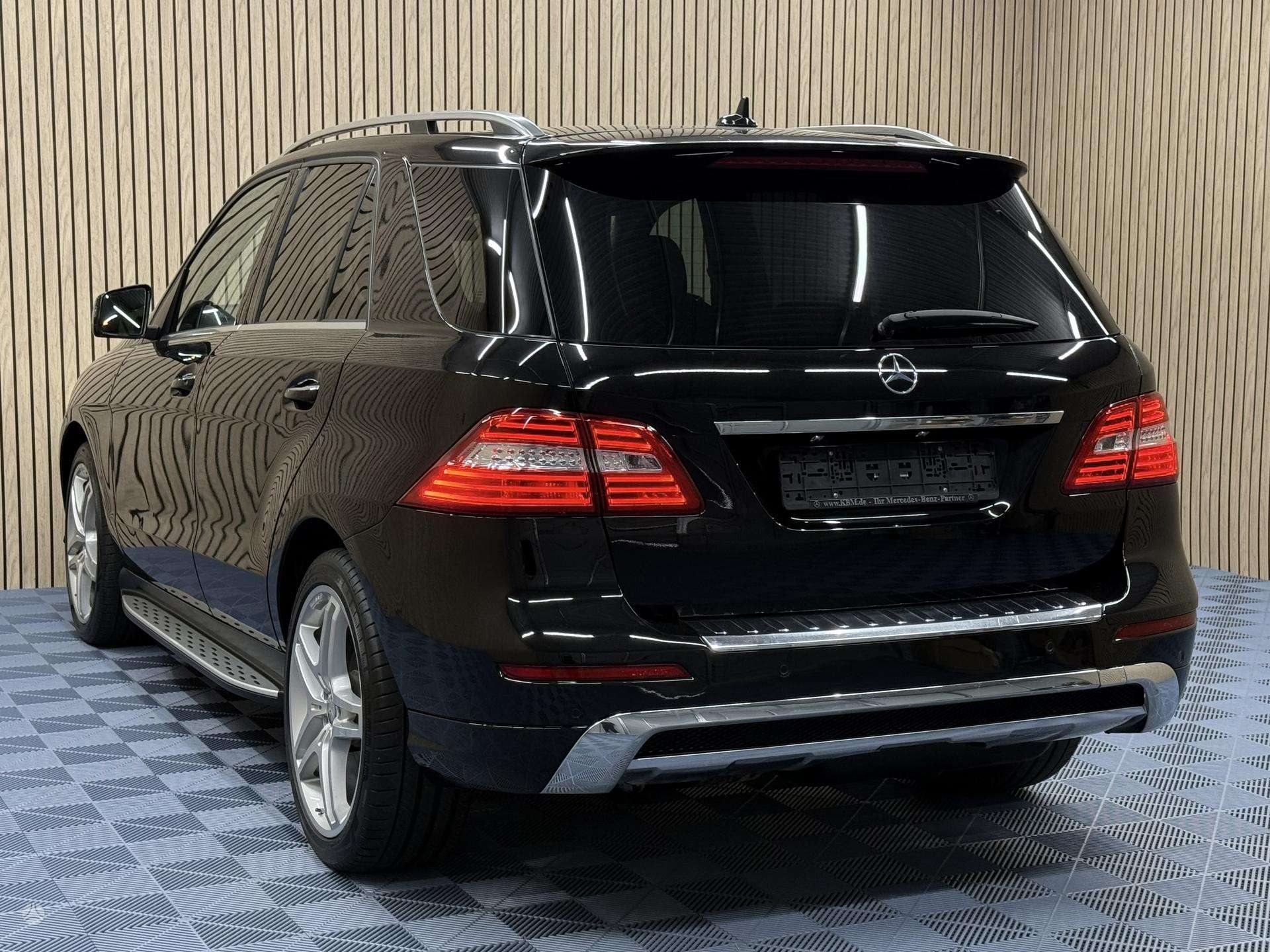 Mercedes-Benz ML350