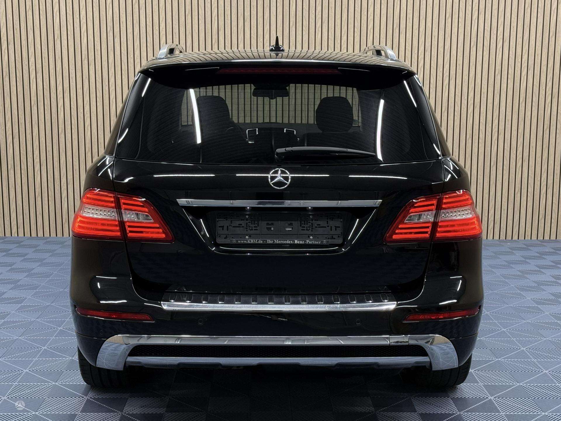 Mercedes-Benz ML350