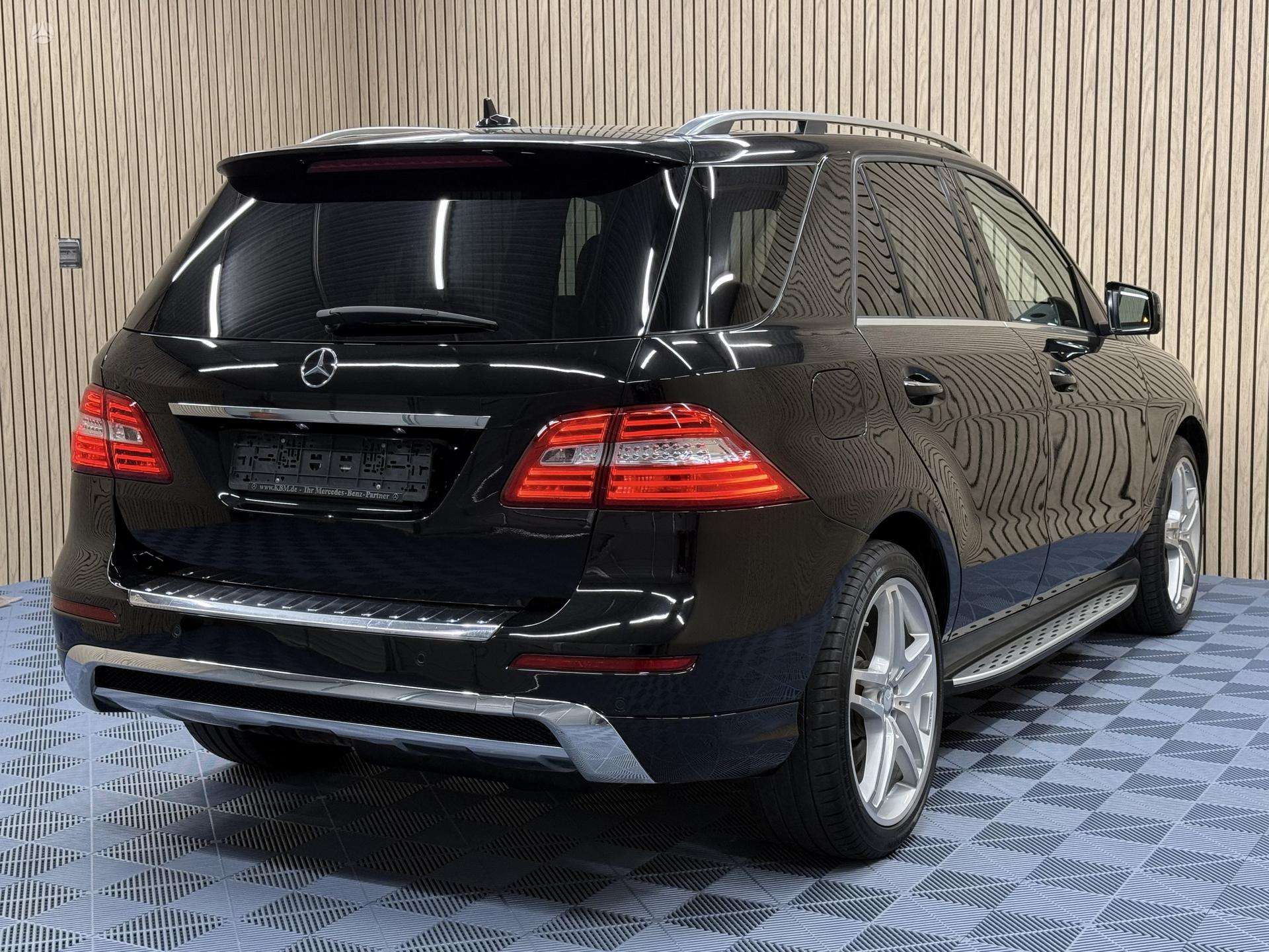 Mercedes-Benz ML350