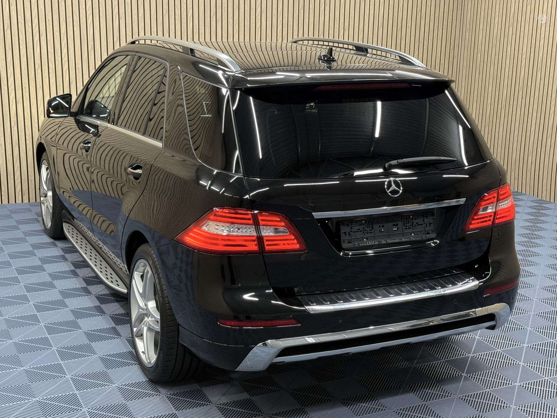 Mercedes-Benz ML350