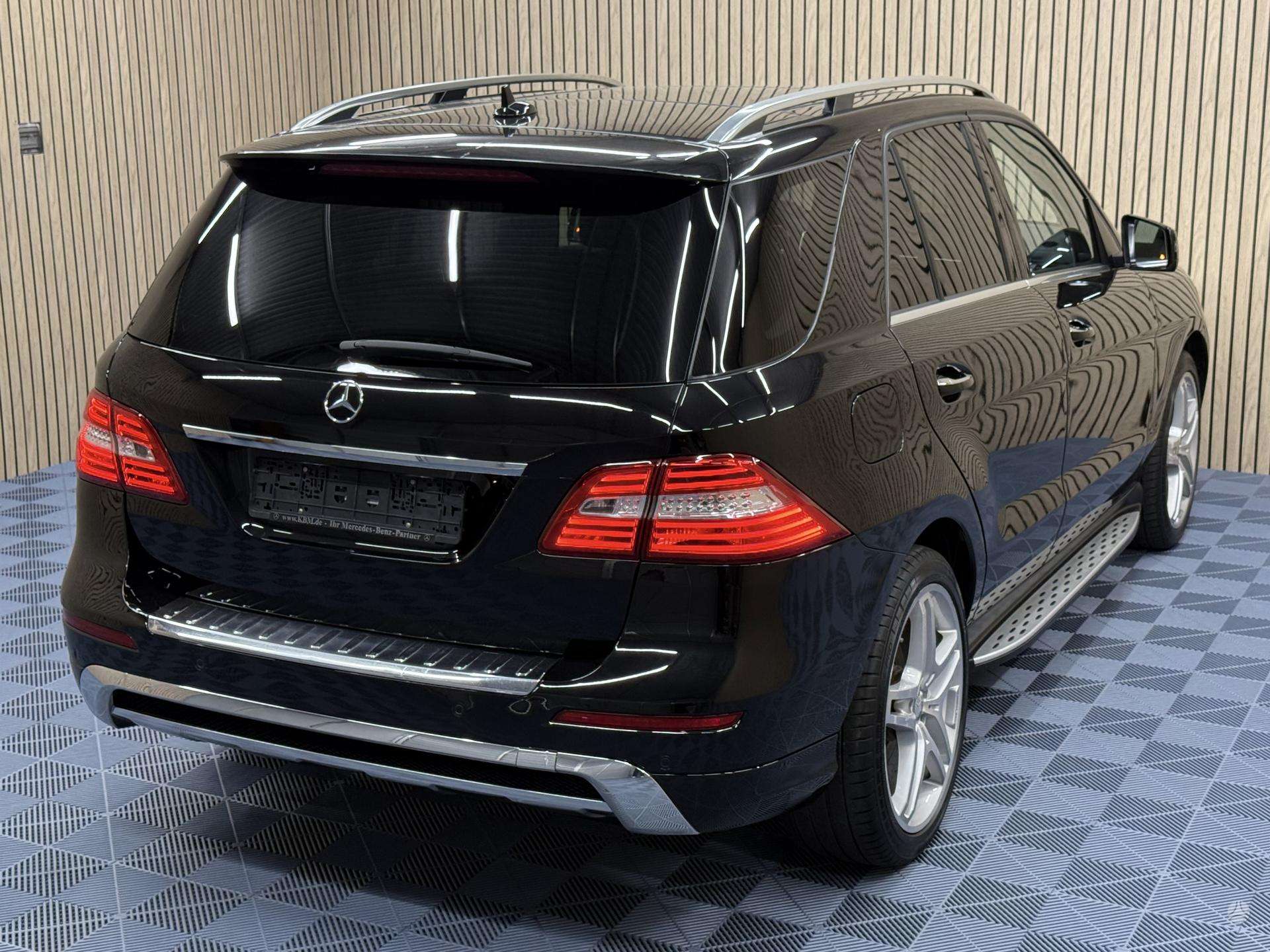 Mercedes-Benz ML350