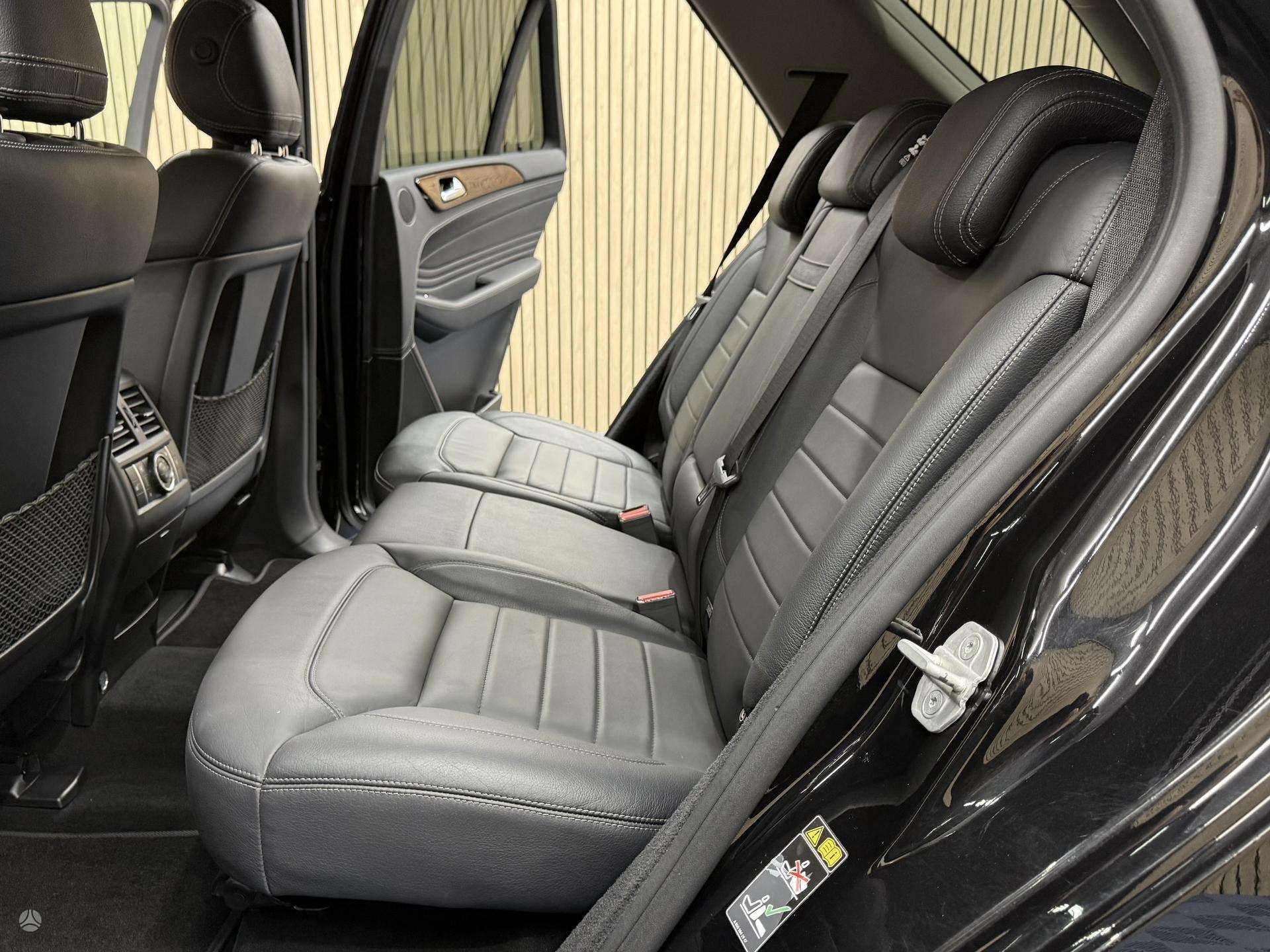 Mercedes-Benz ML350