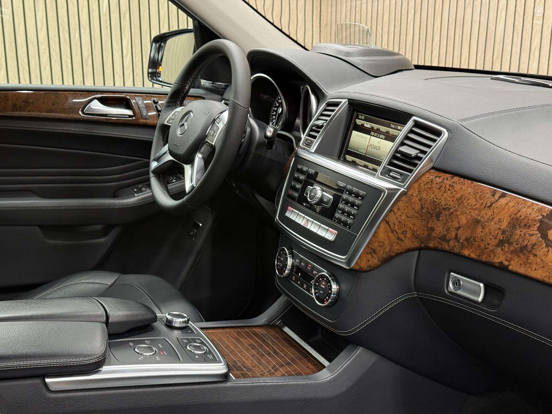 Mercedes-Benz ML350