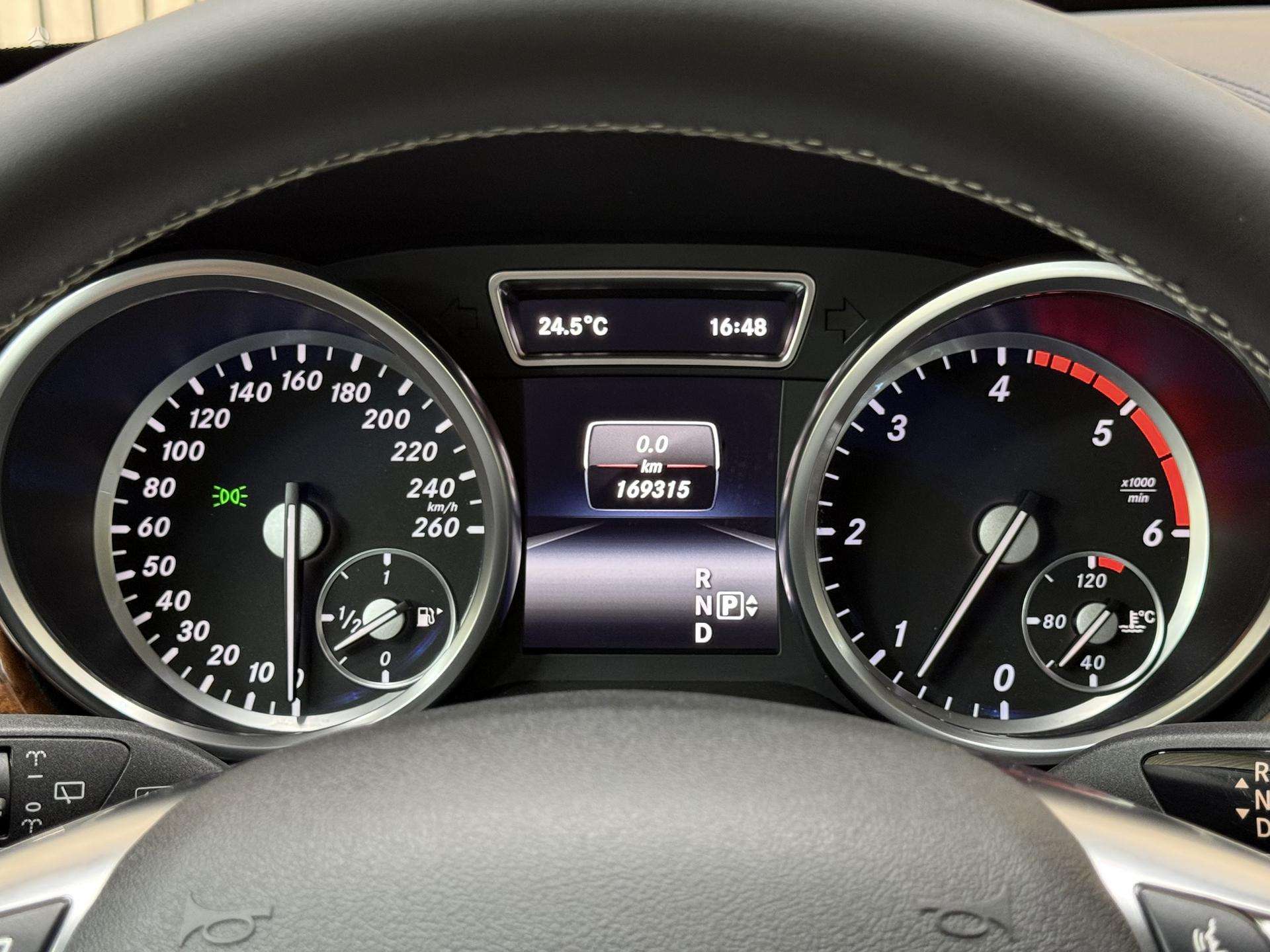 Mercedes-Benz ML350