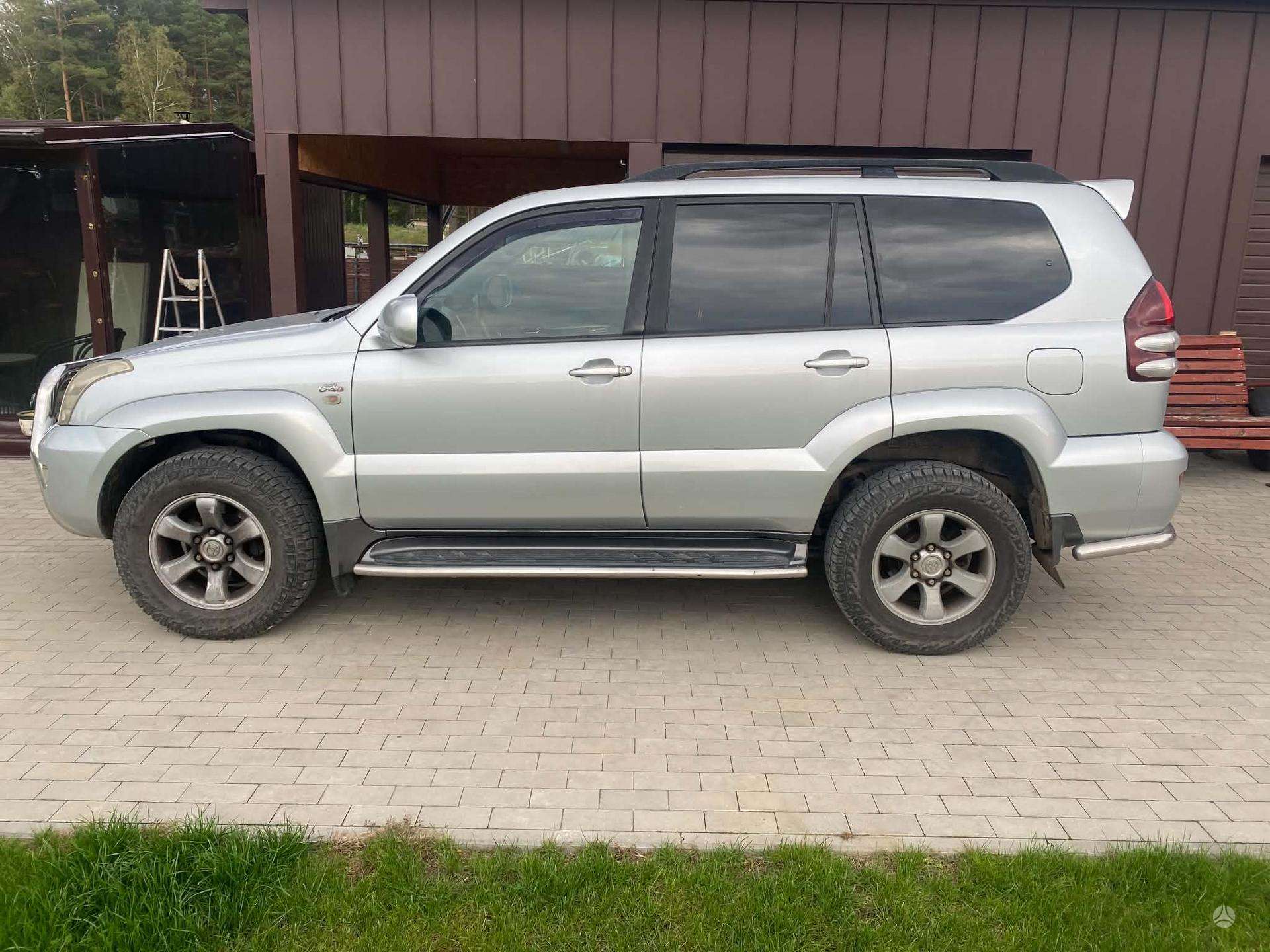Photo 2 of 4