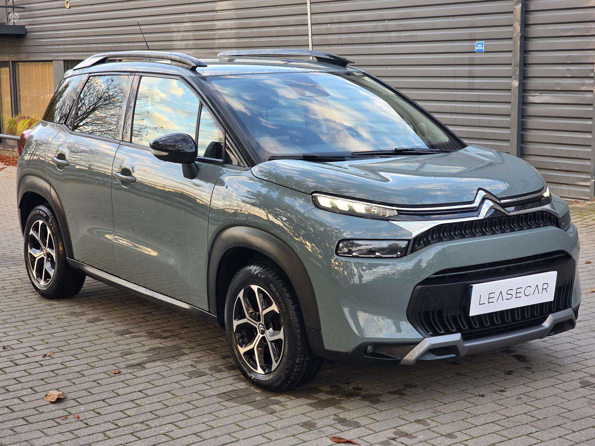Photo 2 of 4