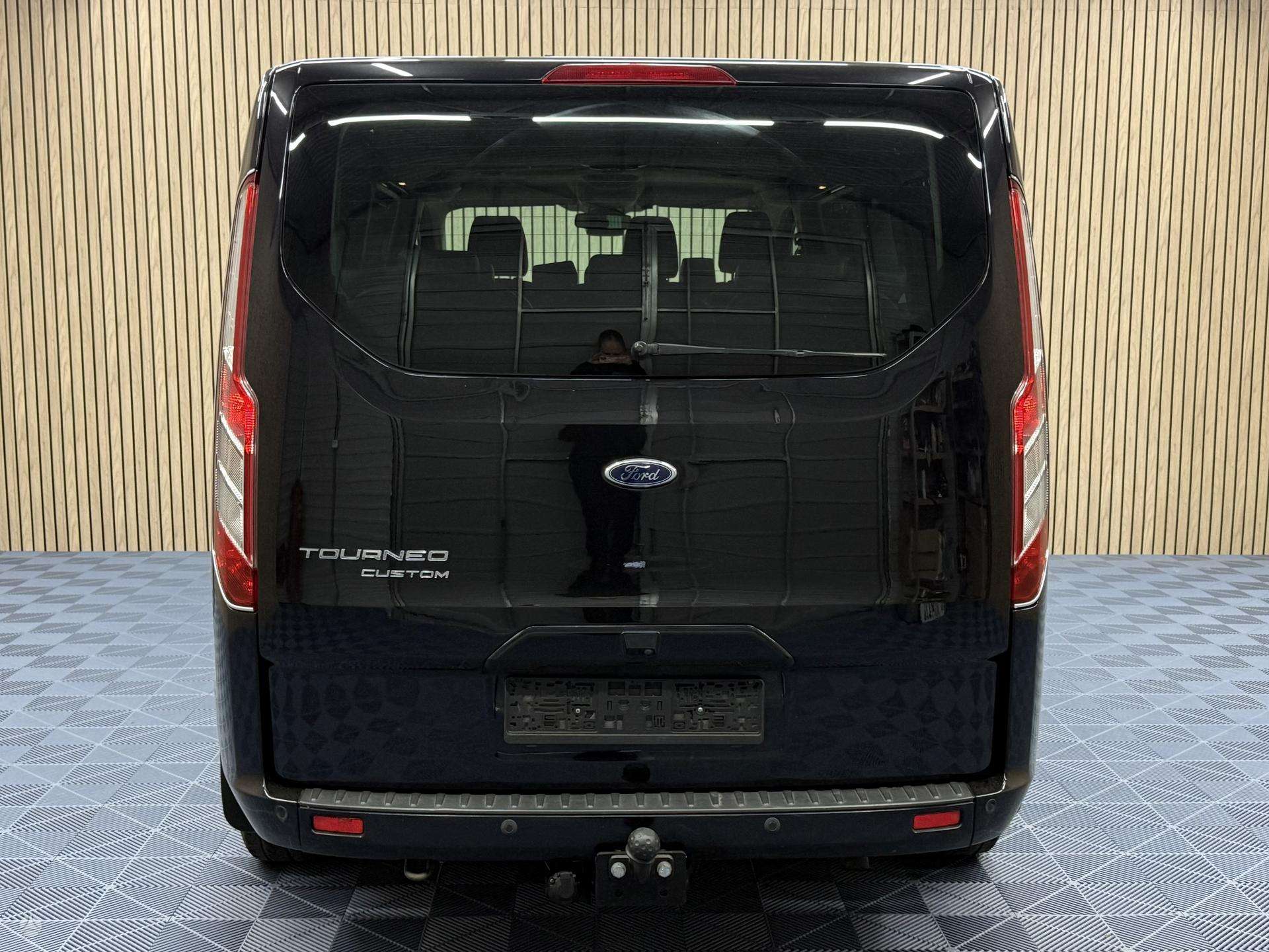 Ford Tourneo Custom