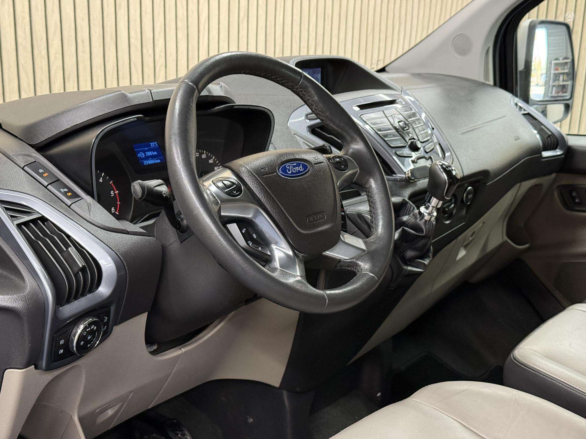 Ford Tourneo Custom