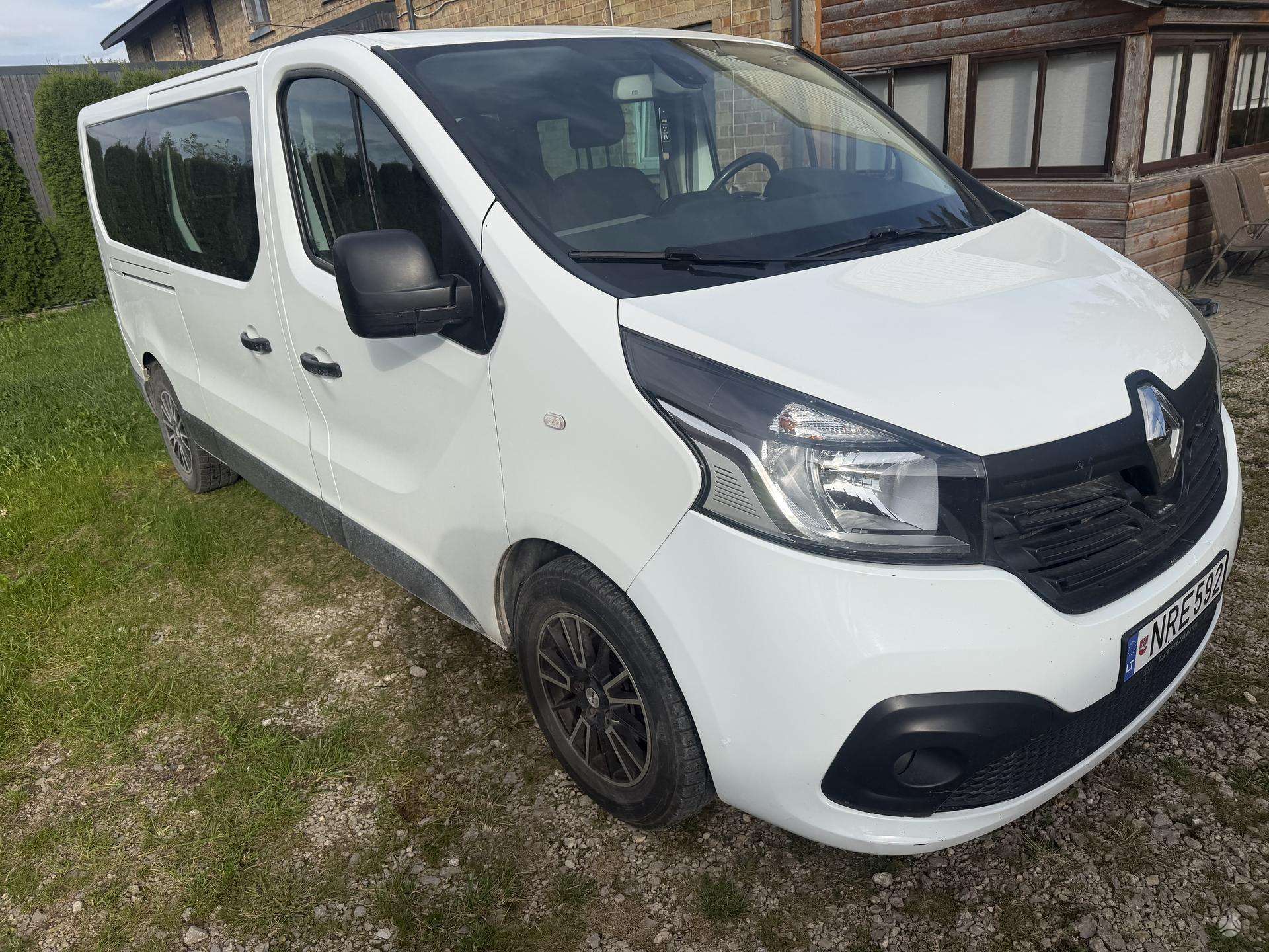 Photo 1 of 4