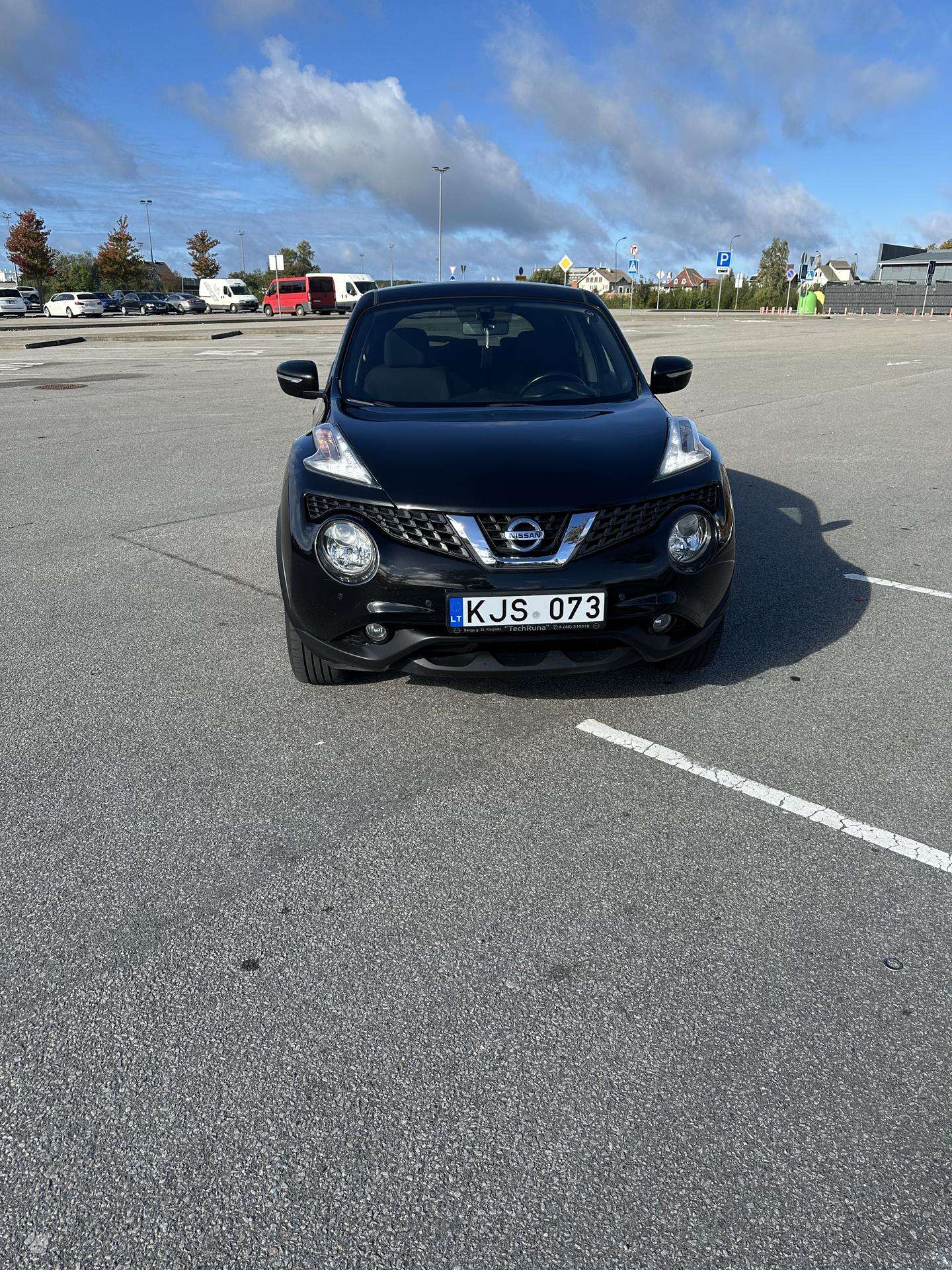 Photo 1 of 4