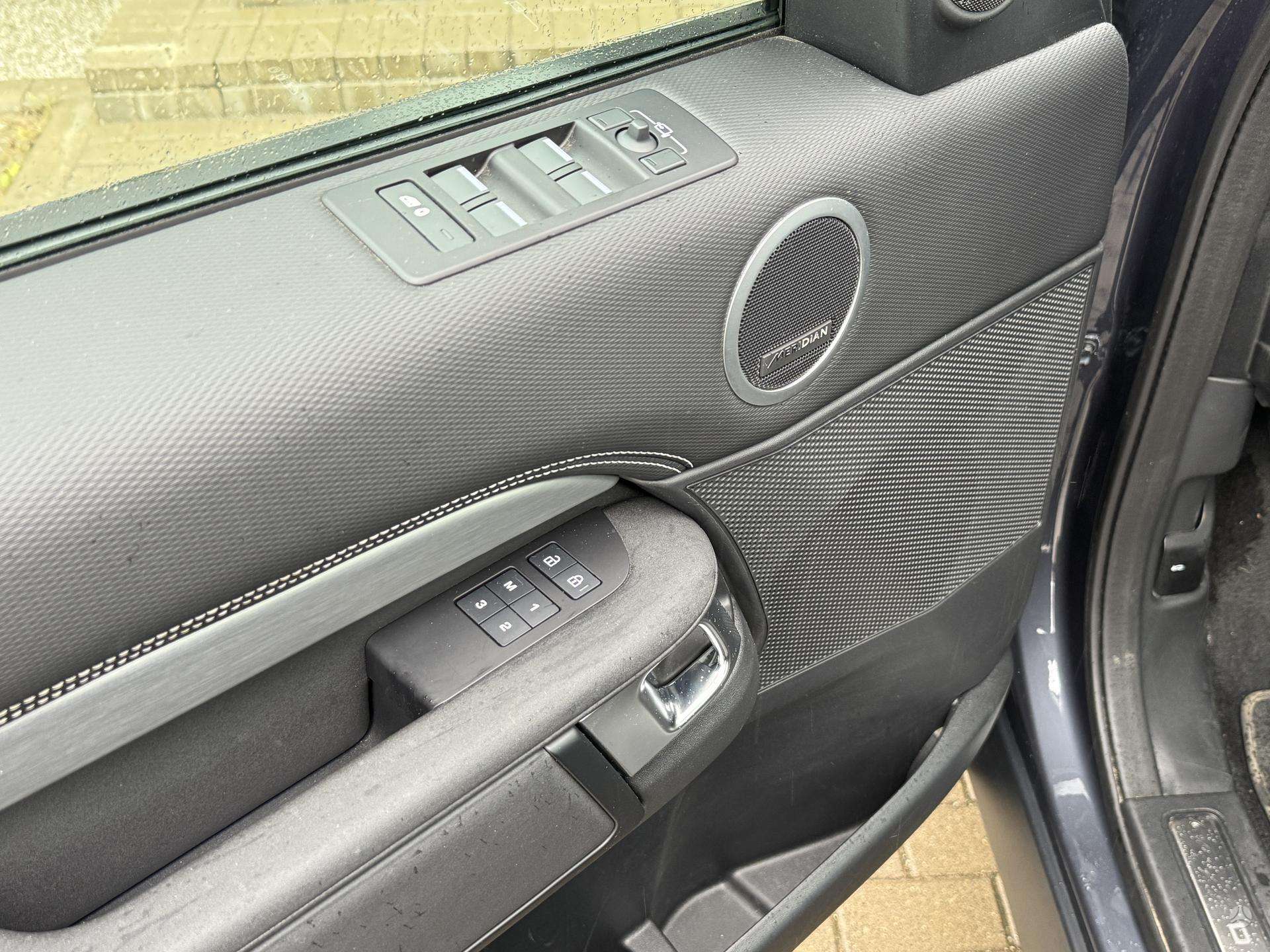 Land Rover Ridscovery Land Rover Discovery, 3.0 l., visurgājējs / krosovers 2025-05 m ...