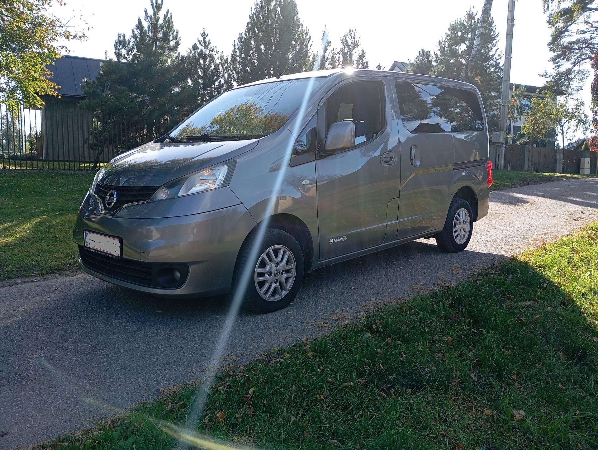 Photo 1 of 4