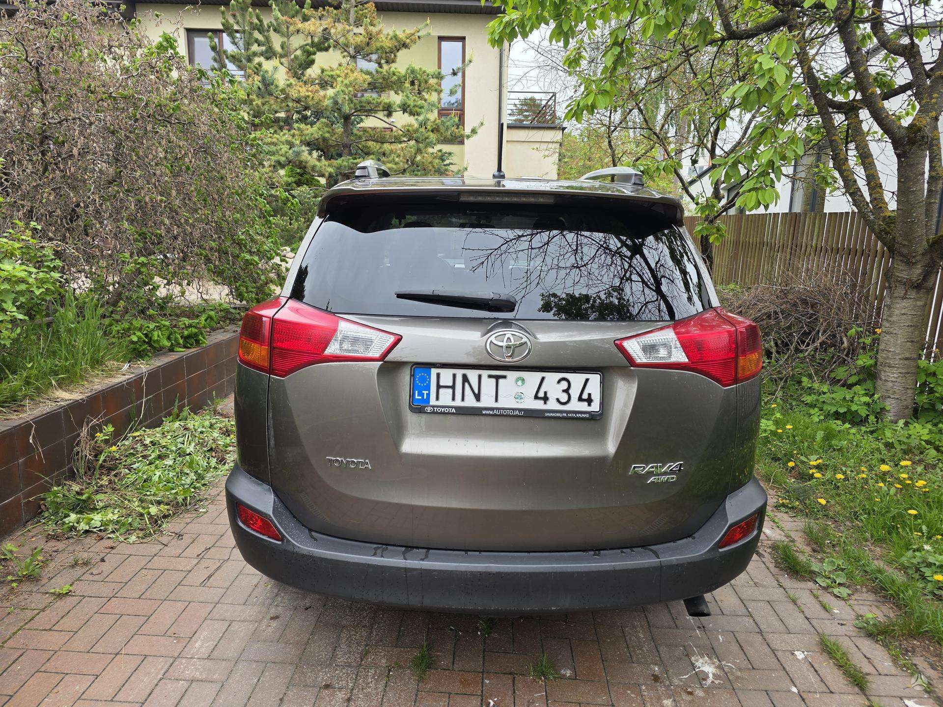 Toyota RAV4, 2.0 l., Внедорожник / Кроссовер 2015-02 m., | A32697998