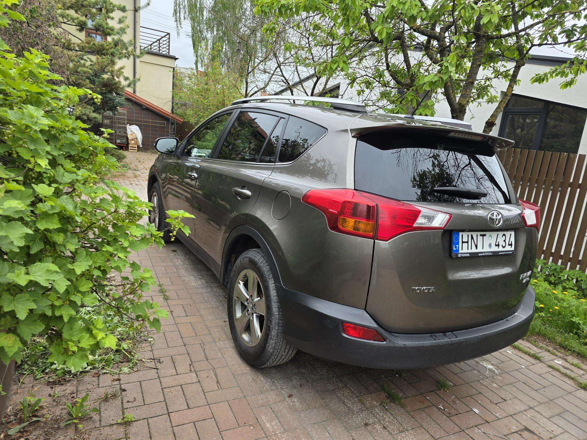 Toyota RAV4, 2.0 l., Внедорожник / Кроссовер 2015-02 m., | A32697998