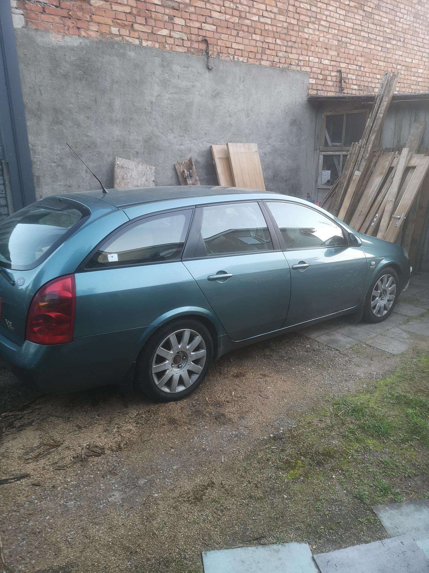 Photo 2 of 4
