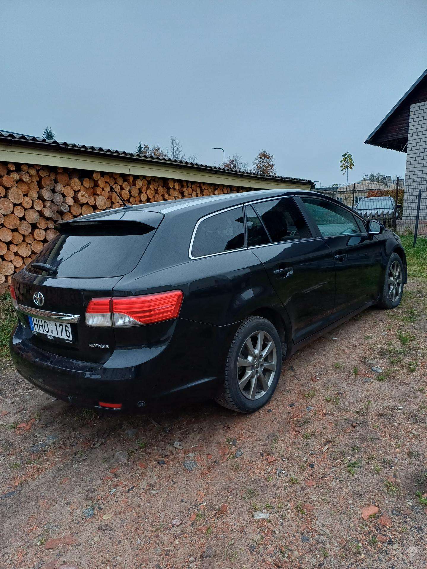 Photo 1 of 4