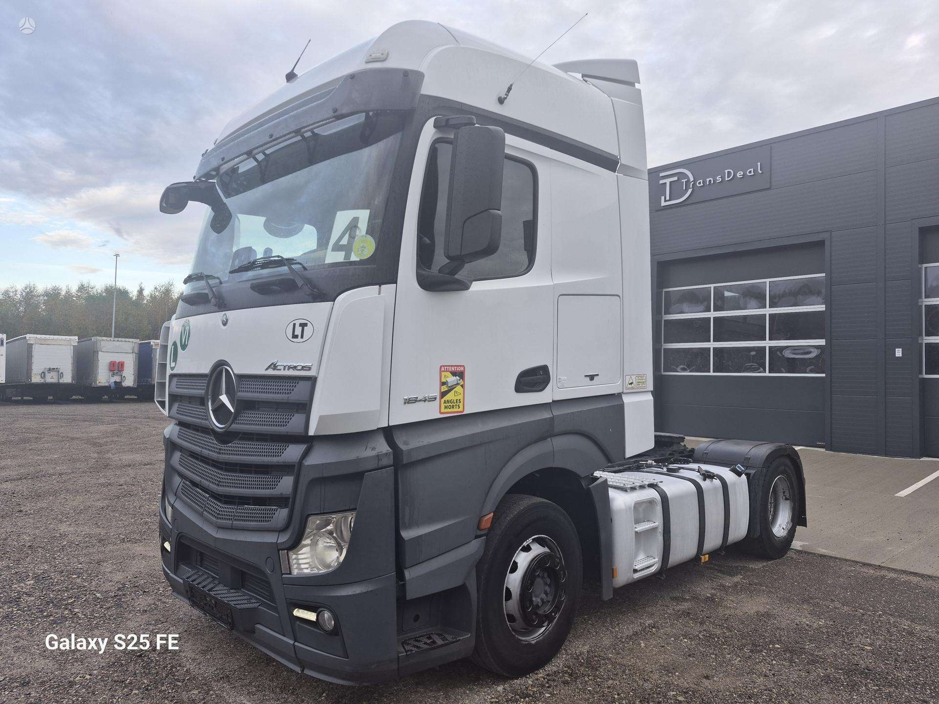 Mercedes-Benz Actros 1845