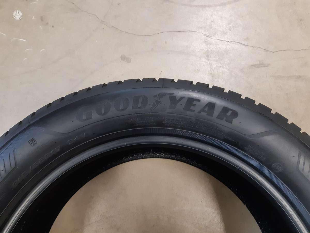 Generation Advertising Goodyear 2025m 95% Vect4S GEN-3+, winter 215/55 R17 | A32760018