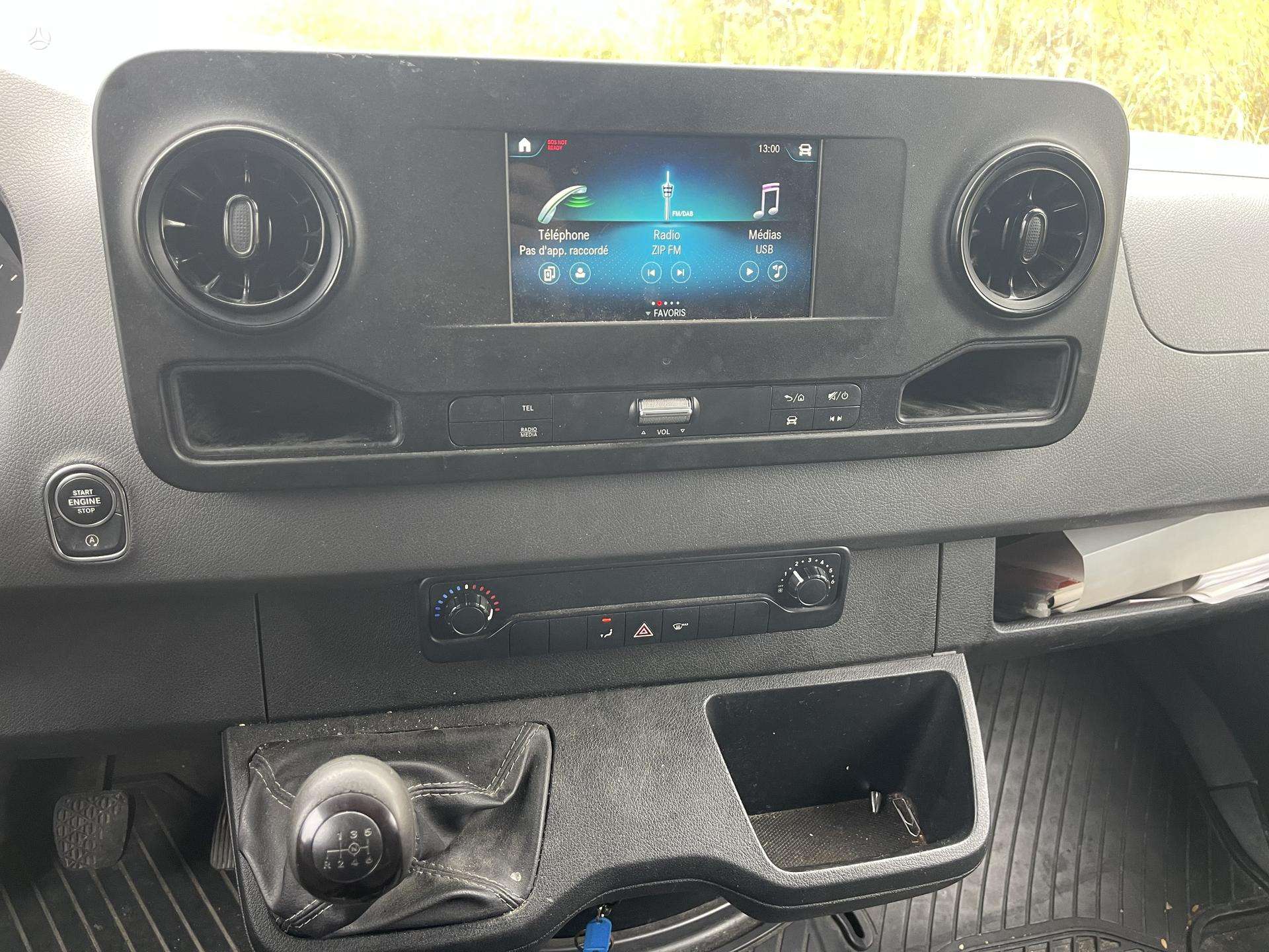 Mercedes-Benz Sprinter, 2.0 l., Грузовые микроавтобусы 2020-10 m ...