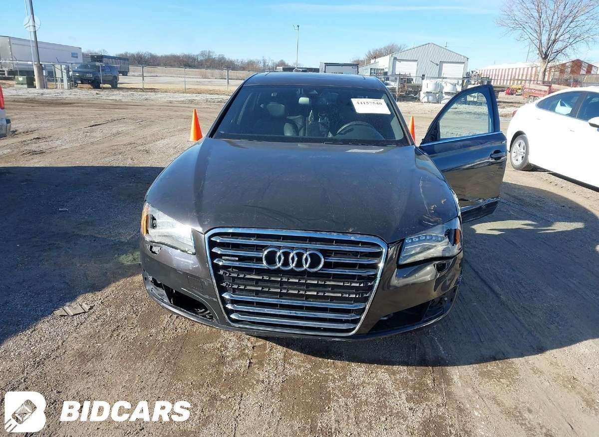 Rida Rapper Audi A8 for parts. A8 2012 metu 4 2 variklis 273kw rida tik 62000 šildo ...