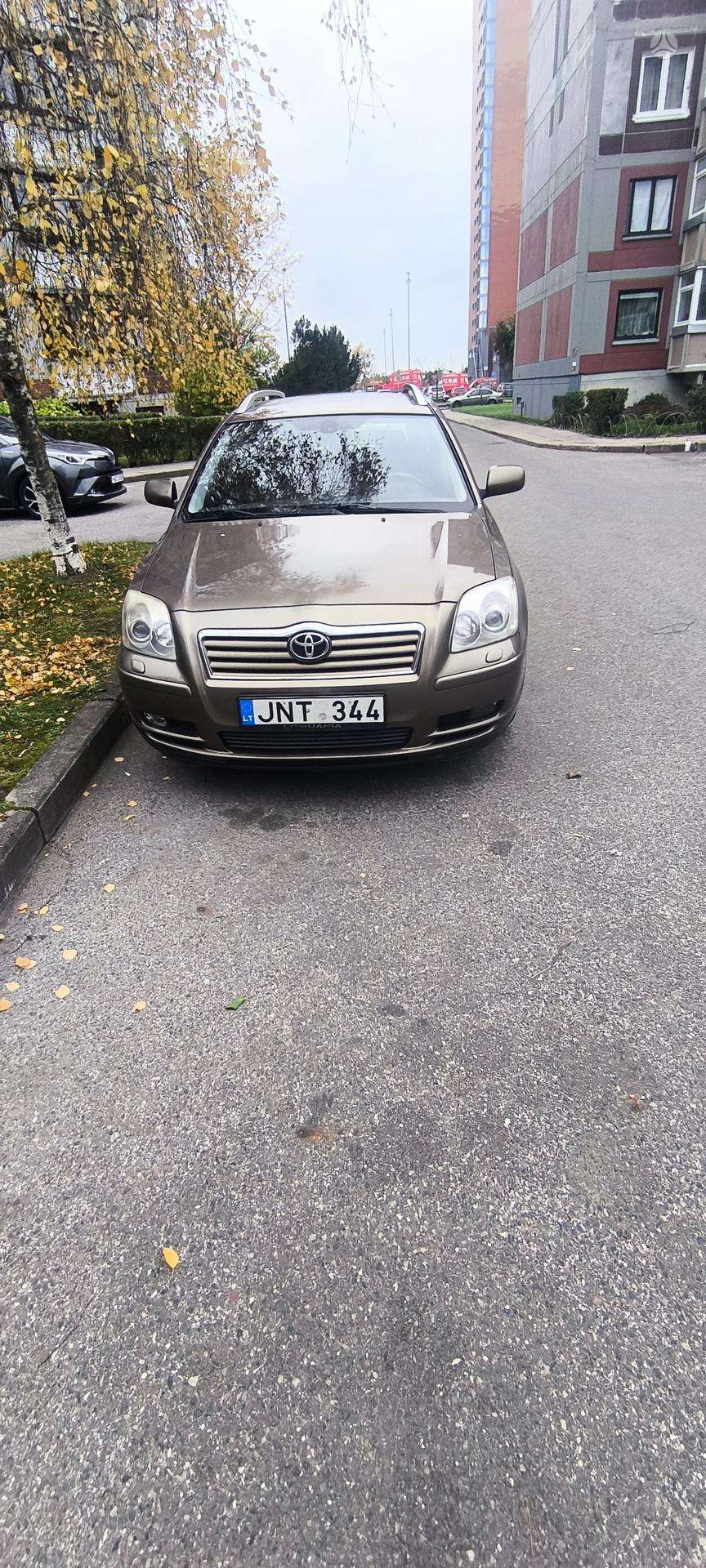 Photo 2 of 4