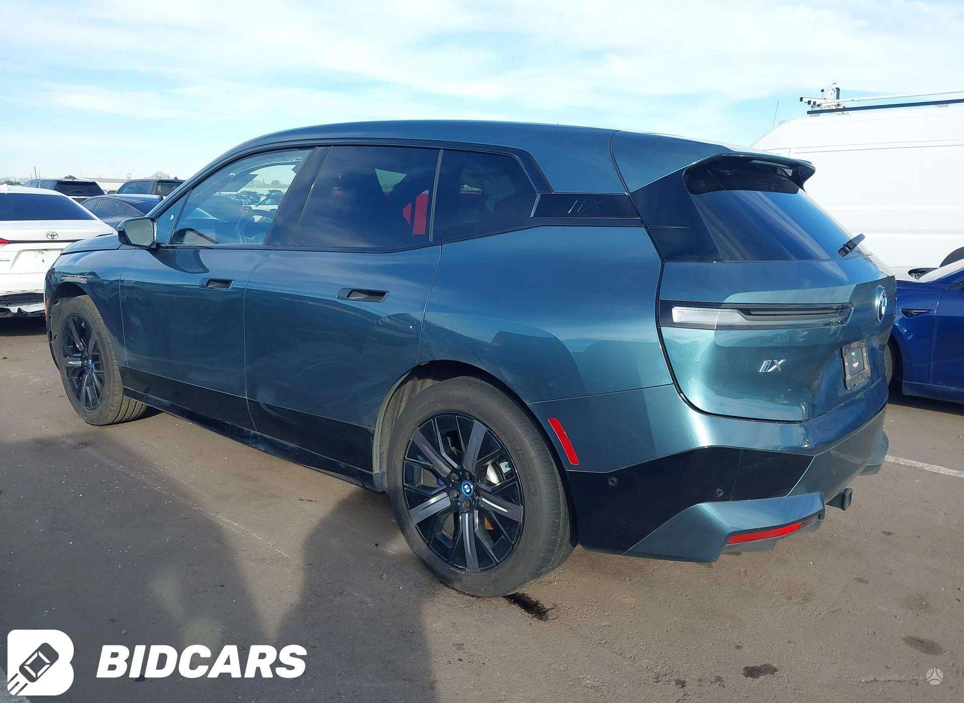 Shiny Metal Ridges BMW iX, Blue ridge mountain metallic, Bmw ix xdrive50 awd 2023 metų jav ...