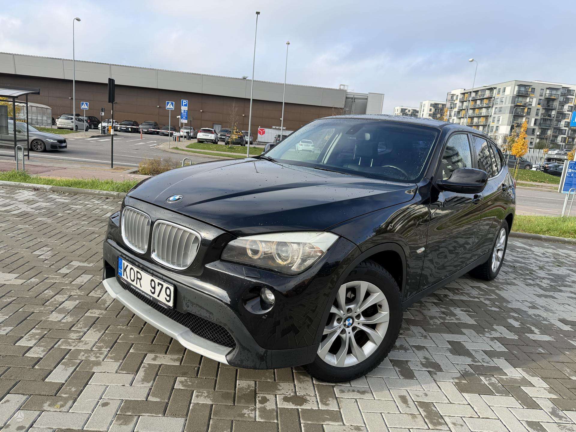 Photo 3 of 4