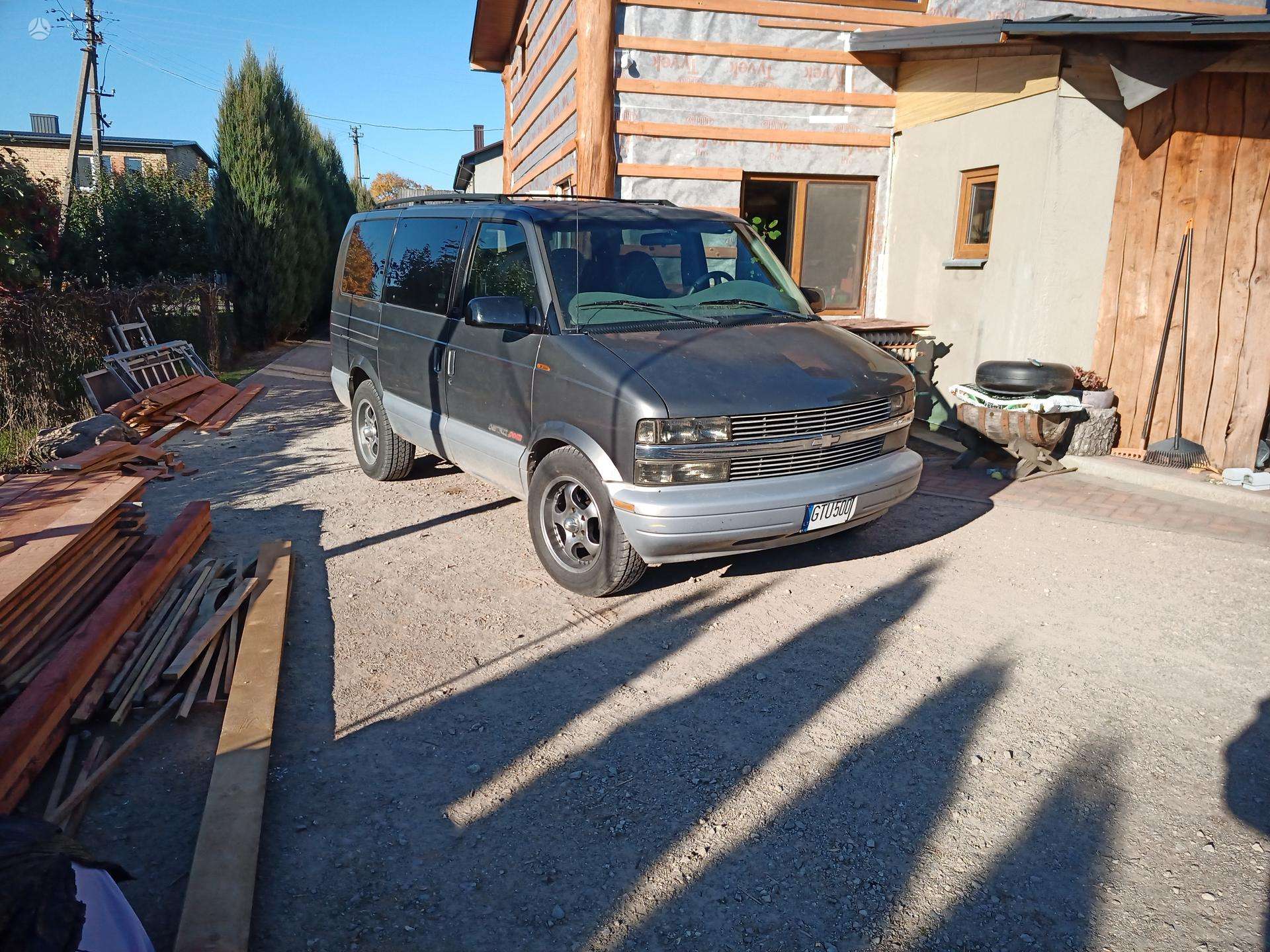 Chevrolet Astro, 4.3 l., Минивэн 2000-06 m., | A32821788