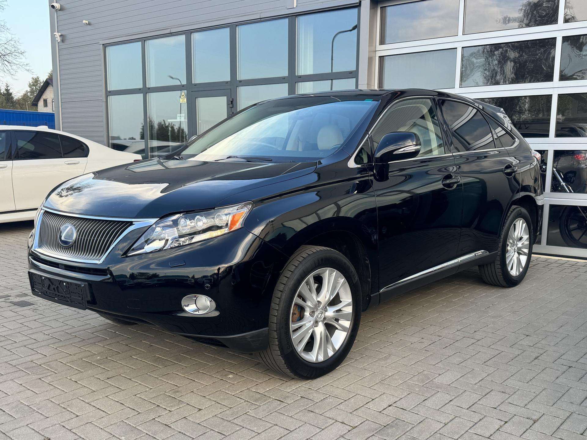 Photo 2 of 4