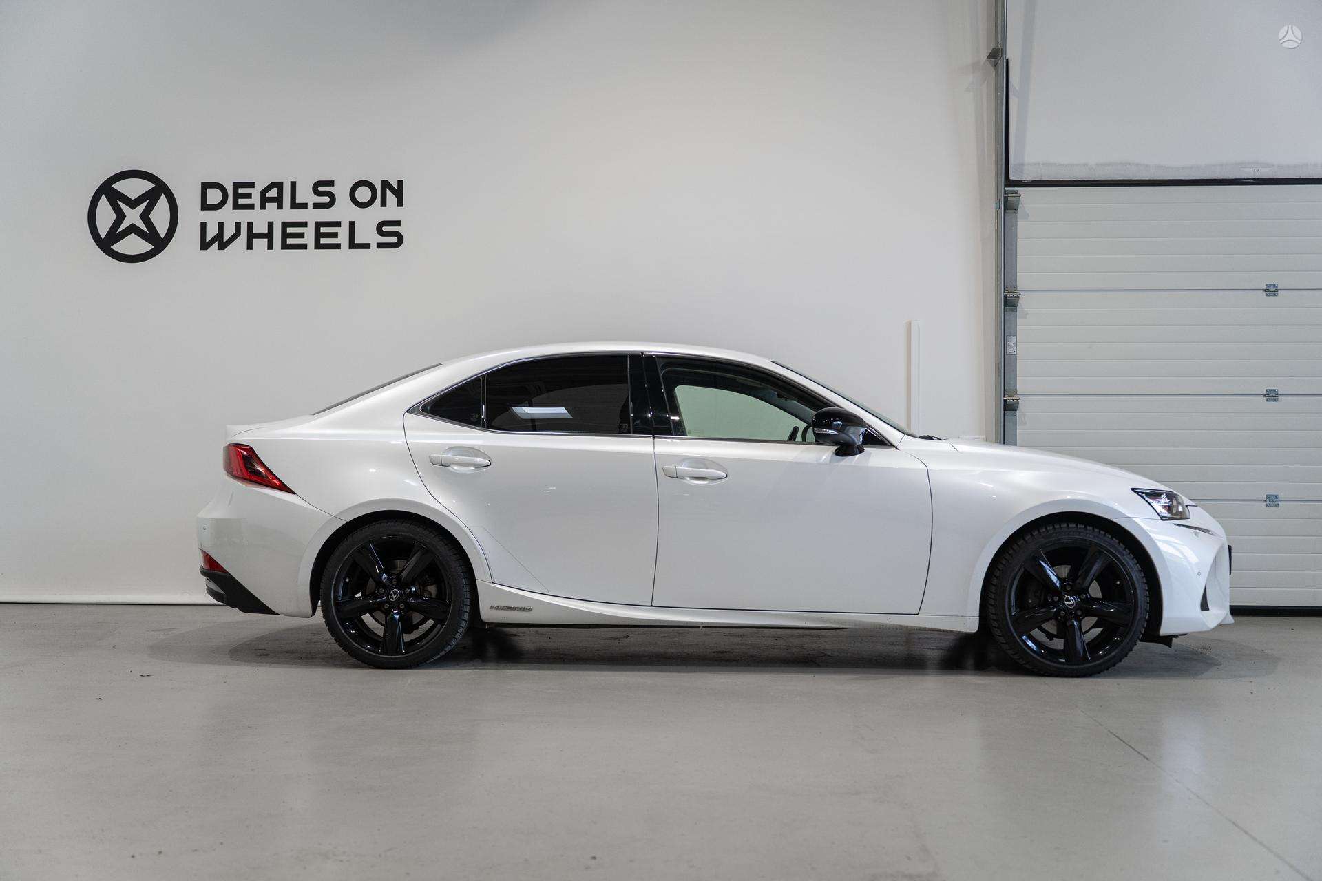 Lexus IS 300h