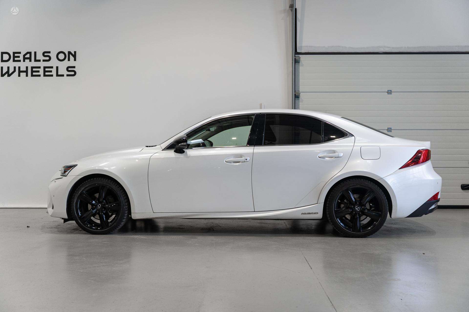 Lexus IS 300h