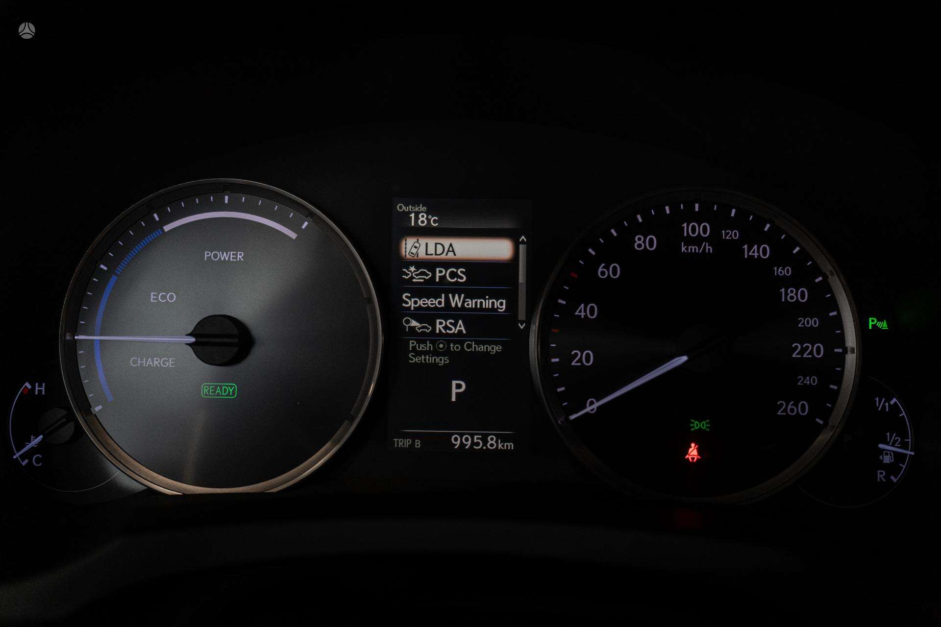 Lexus IS 300h