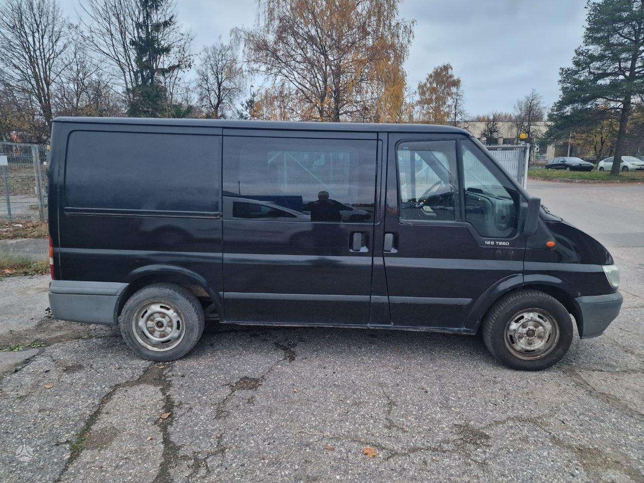 Photo 2 of 4
