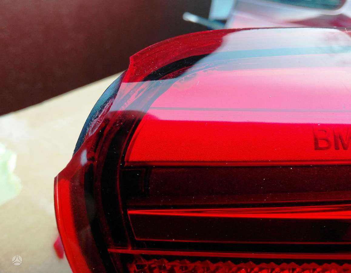 BMW X4 lights