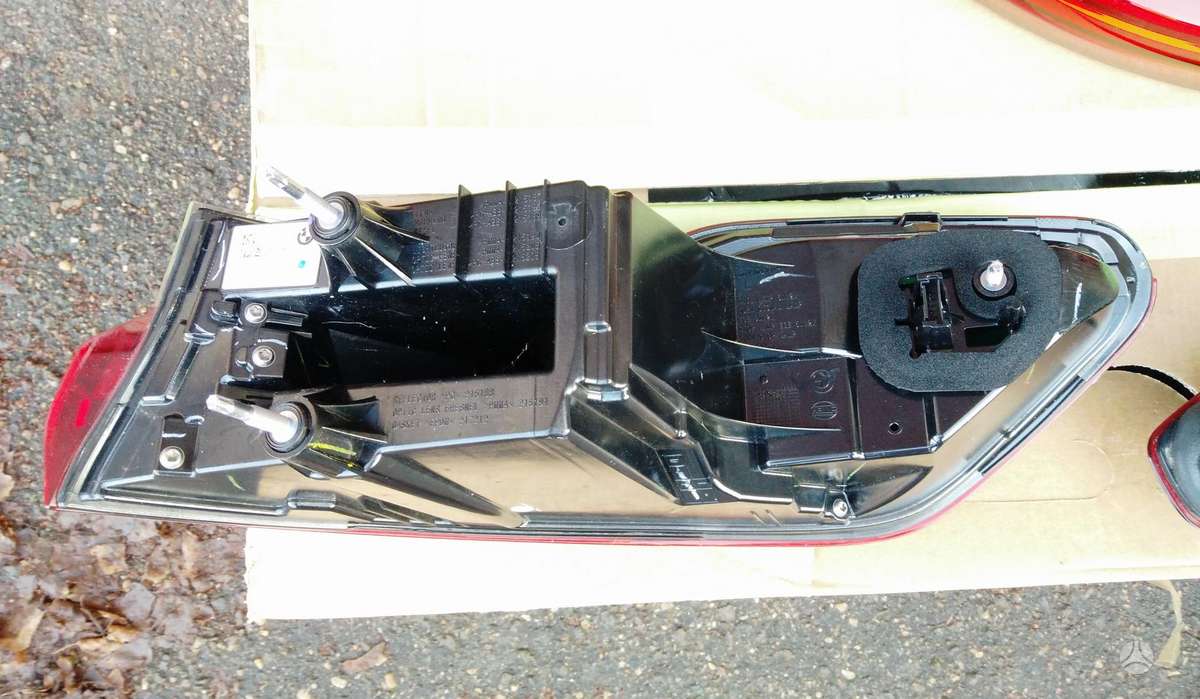 BMW X4 lights