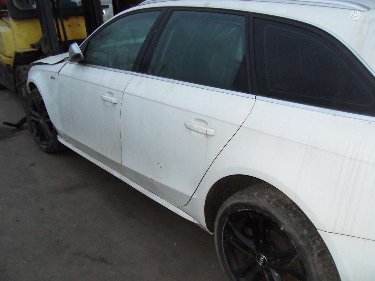 Audi S4 dalimis