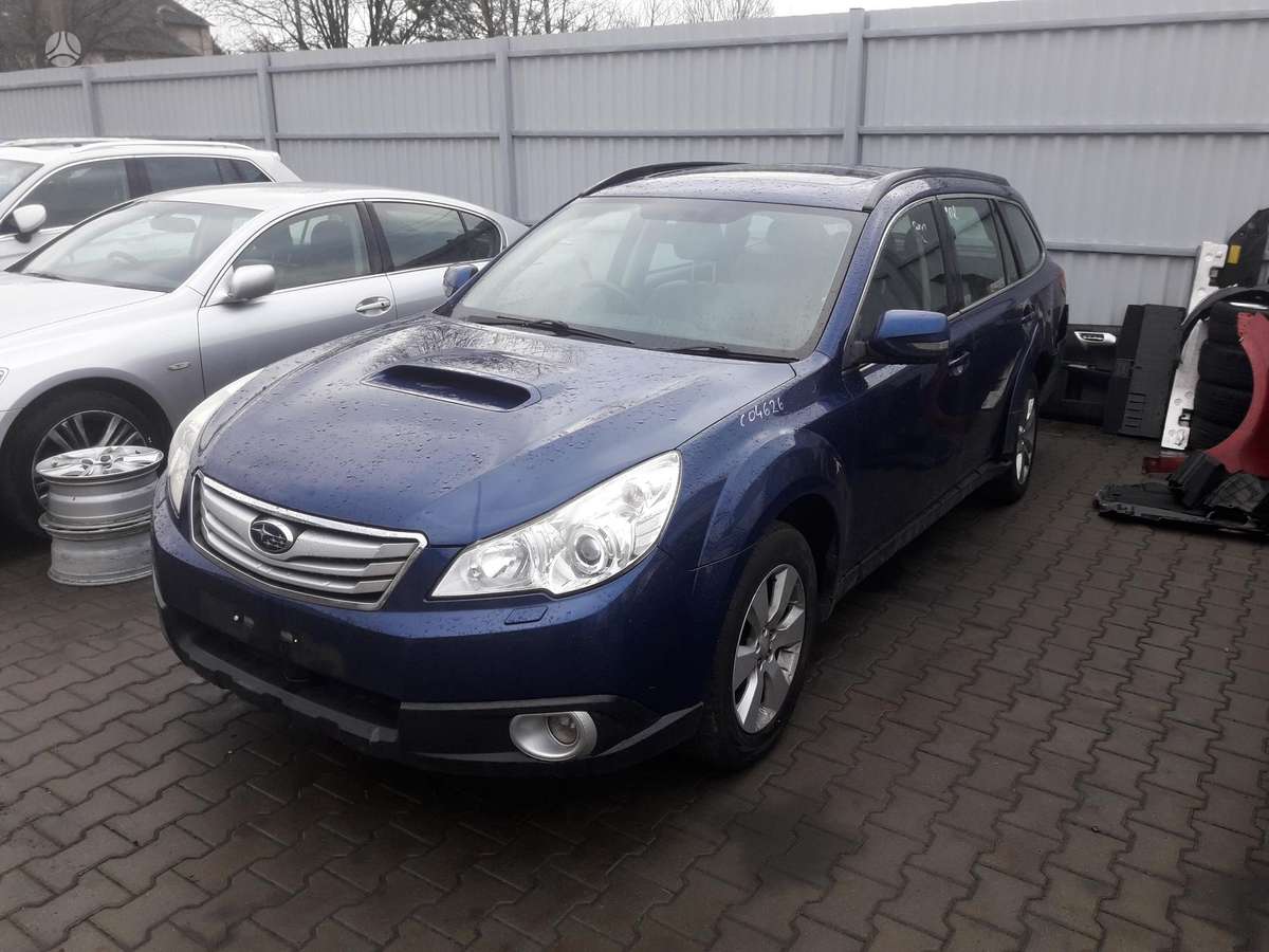 Subaru Legacy Visas auto ardomas dalimis