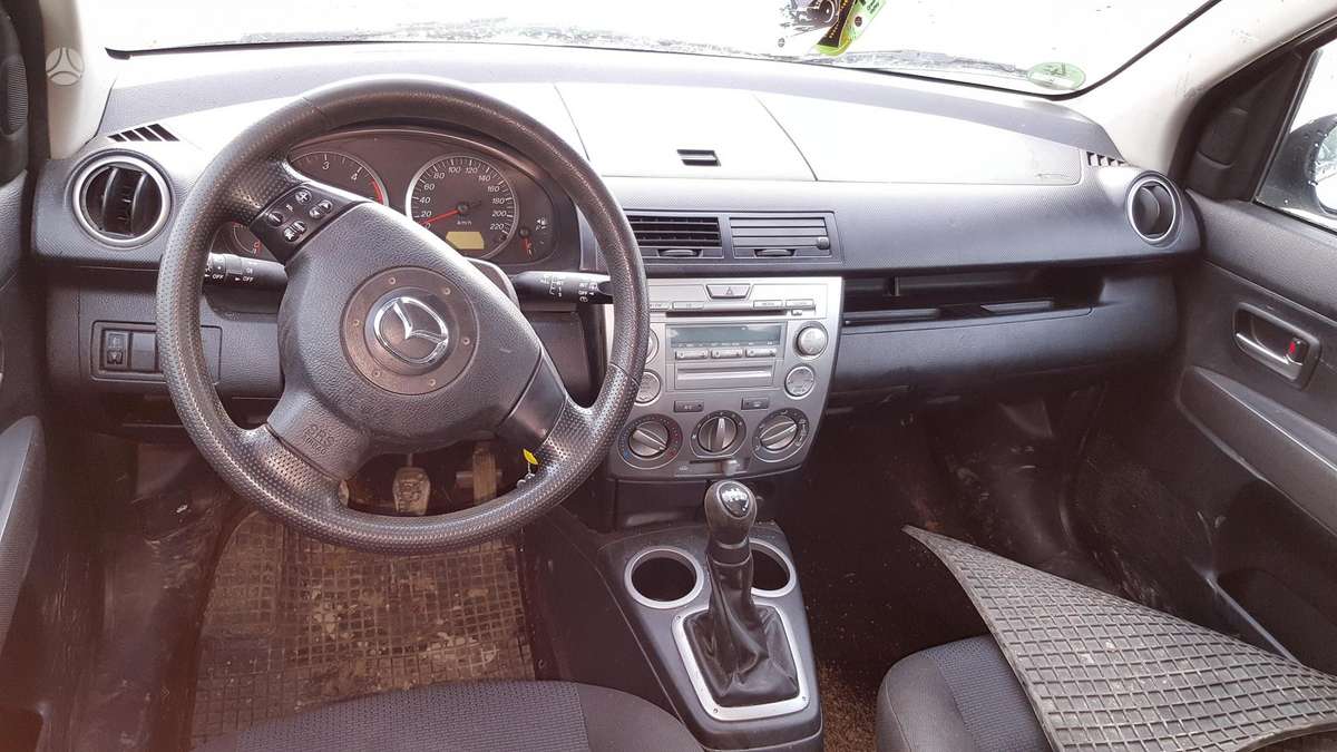 Mazda 2