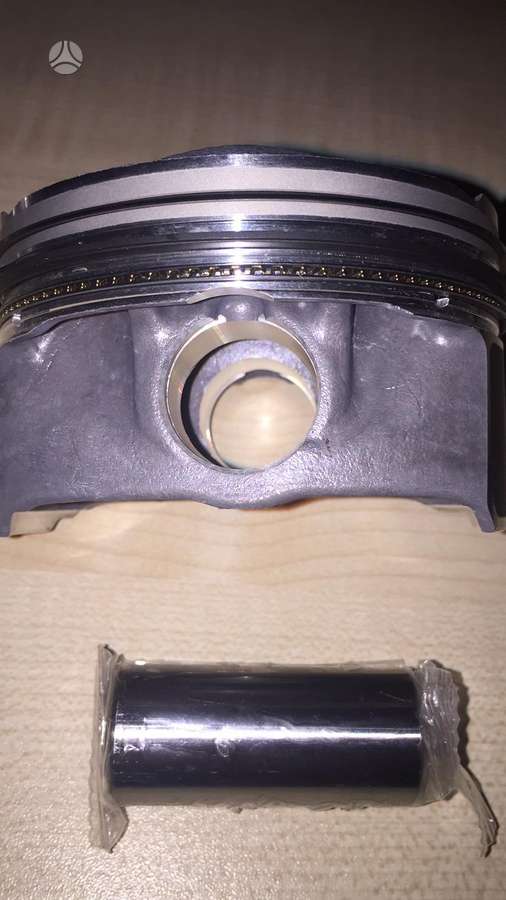 Jaguar XE, Aj126 306PS, crankshaft, pistons