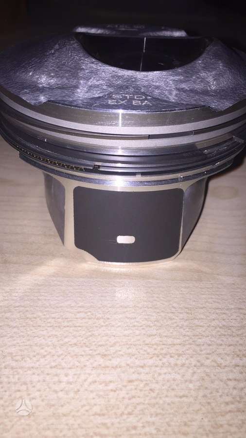 Jaguar XE, Aj126 306PS, crankshaft, pistons