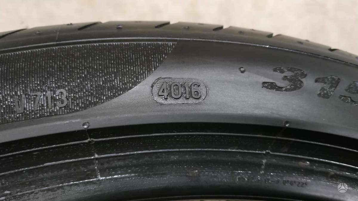 Pirelli, summer 315/30 R22