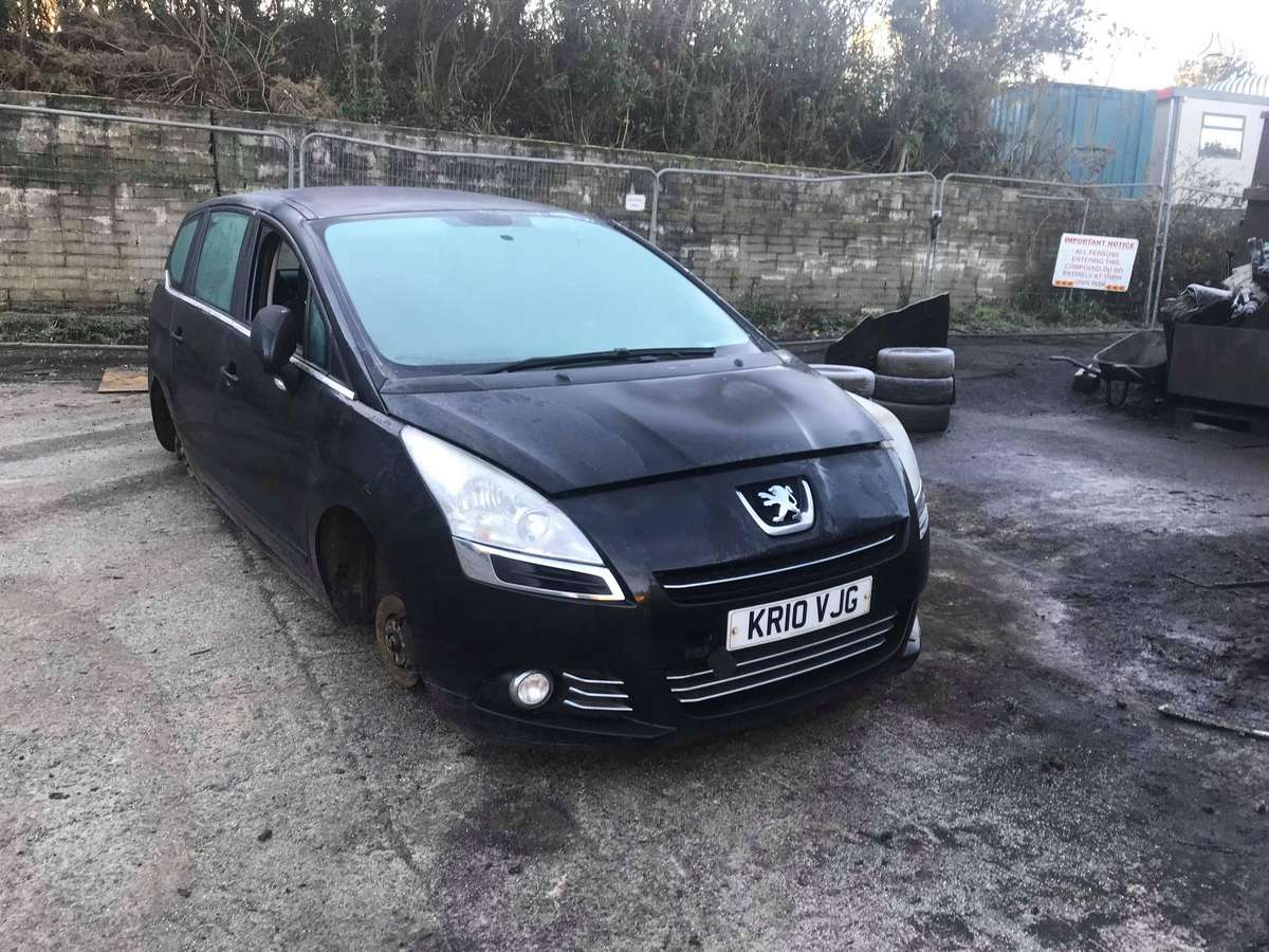 Peugeot 5008 по частям
