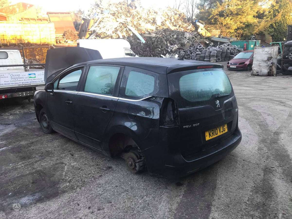 Peugeot 5008 dalimis
