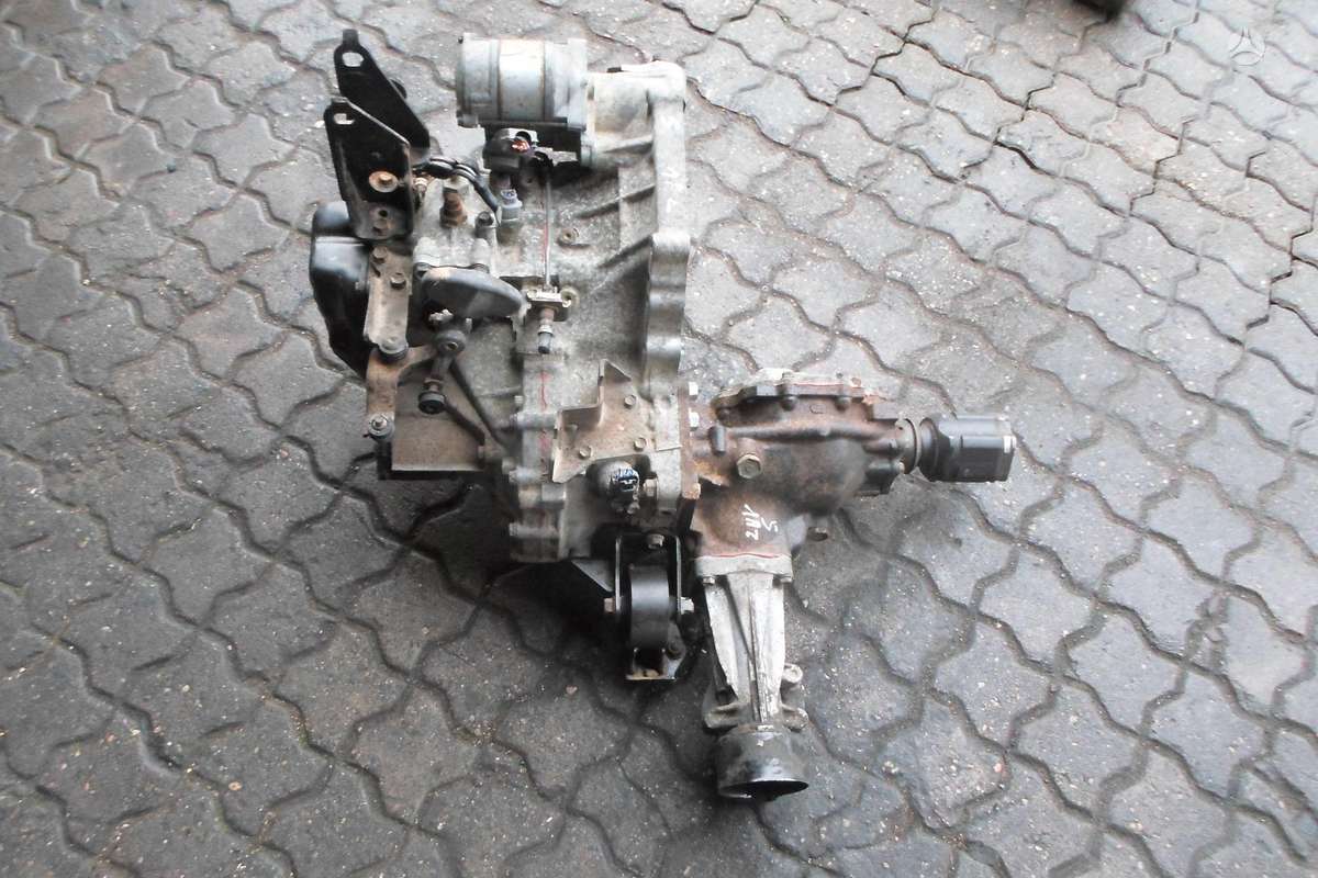 Toyota RAV4 Mech pav dėžė