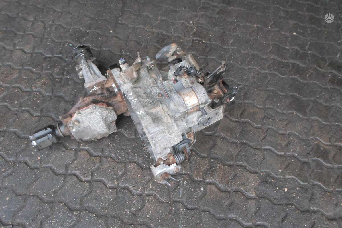 Toyota RAV4 Mech pav dėžė